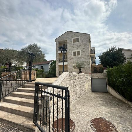 Apartman Tara Tivat Exterior foto